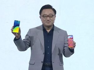 Galaxy A70 Dirilis, Punya Layar Lapang dan Snapdragon 675 Galaxy A70 Dirilis, Punya Layar Lapang dan Snapdragon 675