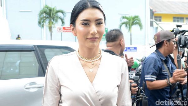 Selamat Ulang Tahun Tyas Mirasih!