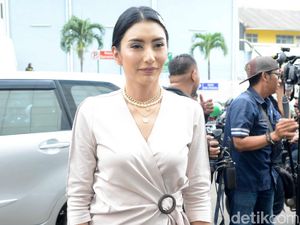 Selamat Ulang Tahun Tyas Mirasih! Selamat Ulang Tahun Tyas Mirasih!