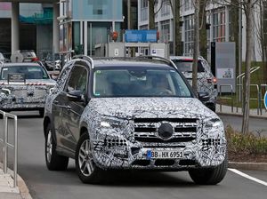 Mercedes-Benz GLS Terbaru Mulai Muncul ke Permukaan