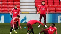 Tapi, MU mempunyai rekor yang cukup bagus saat menghadapi Barca di Old Trafford di kompetisi antarklub Eropa. Dalam empat laga, Setan Merah memetik dua kali kemenangan dan dua hasil imbang. Reuters/Lee Smith.