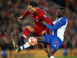Pada laga pertandingan yang digelar di Anfield, Rabu (10/4/2019) dinihari WIB, Porto mengambil inisiatif serangan lebih dulu. Namun sayang, Moussa Marega gagal menggapai bola di menit kedua. Carl Recine/Reuters.