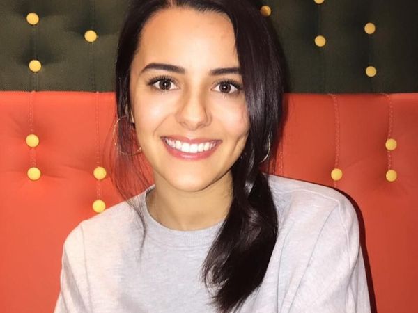 Foto: Alergi Air dan Jarang Mandi, Youtuber Ini Tetap Cantik Jelita