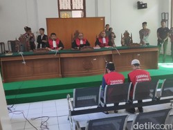 Vonis Cabut Nyawa untuk Pembakar Mati Satu Keluarga