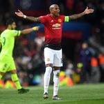 Duh, Ashley Young Malu-Maluin