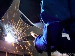 Pembahasan RUU Cipta Kerja Dikebut, Buat Siapa?