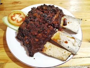 Rekomendasi Bukber di Kawasan Tebet, Ada nasi Uduk hingga Iga Empuk Rekomendasi Bukber di Kawasan Tebet, Ada nasi Uduk hingga Iga Empuk