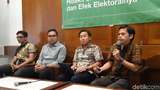Survei Digitroops: Hoax Jokowi Biarkan TKA di Indonesia Paling Dipercaya
