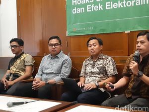 Survei Digitroops: Hoax Jokowi Biarkan TKA di Indonesia Paling Dipercaya