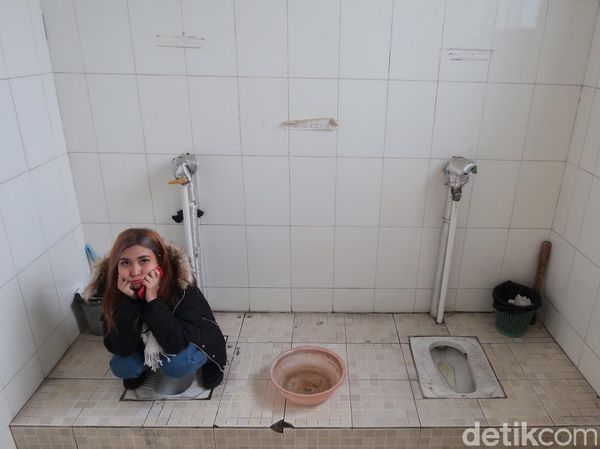 Foto: Toilet yang Bisa Bikin Pingsan di China