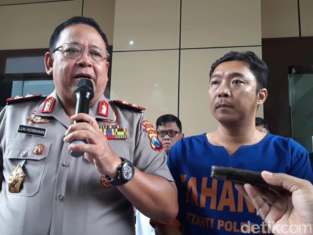 Spontan Sebarkan Hoaks Rusuh 98, Antonio: Inisiatif Saya Sendiri Spontan Sebarkan Hoaks Rusuh 98, Antonio: Inisiatif Saya Sendiri