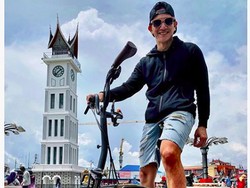 Vino G Bastian dan Jam Gadang Bukittinggi