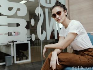 Atiqah Hasiholan Kini Punya Permintaan Khusus saat Ambil Job Atiqah Hasiholan Kini Punya Permintaan Khusus saat Ambil Job