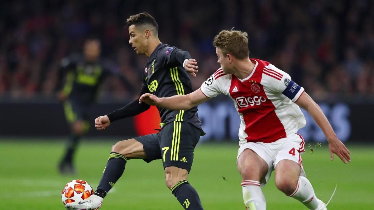 Ajax vs Juventus berakhir imbang 1-1. (Foto: Michael Steele/Getty Images)
