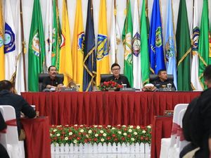 Mendagri Minta Kesbangpol Waspadai Serangan Fajar: Politik Uang Haram Mendagri Minta Kesbangpol Waspadai Serangan Fajar: Politik Uang Haram