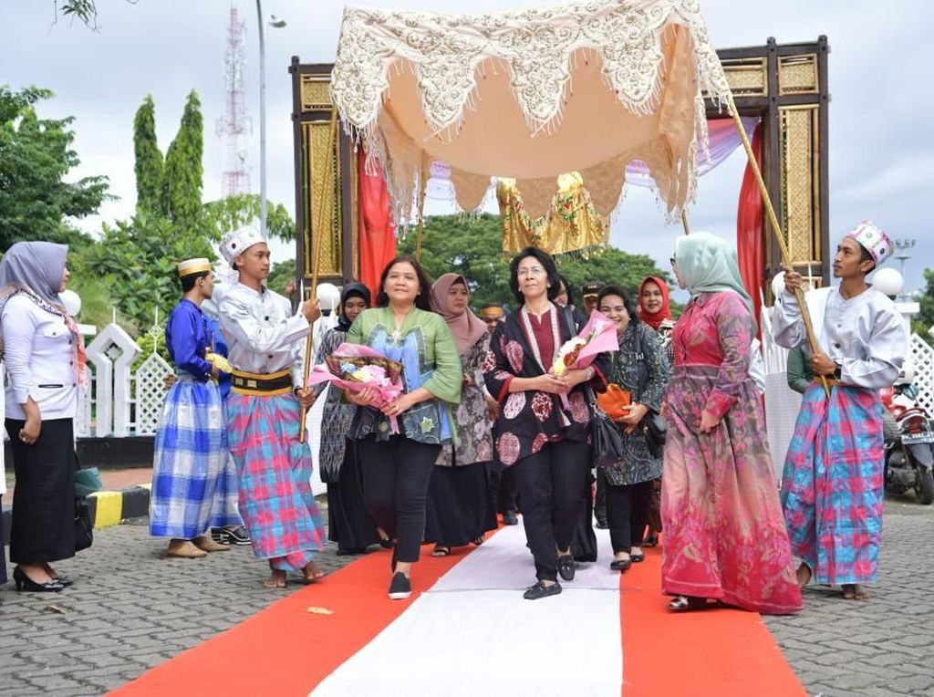 Istri Mendes Sosialisasikan Pencegahan Stunting di Bone Istri Mendes Sosialisasikan Pencegahan Stunting di Bone