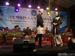 Lamongan Kini Punya Pakaian Adat Lho