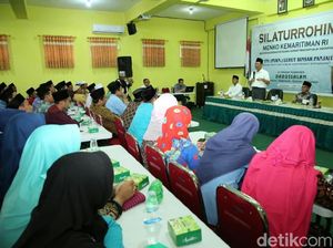 Di Banyuwangi, Luhut Ajak Santri Kembangkan Startup Baru