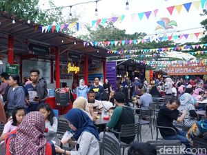 Serunya Berburu Jajanan Kekinian di Pasar Senggol 2019 Serunya Berburu Jajanan Kekinian di Pasar Senggol 2019