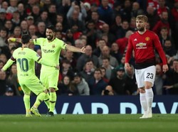 Barcelona mengalahkan Manchester United 1-0 dalam leg pertama perempatfinal Liga Champions di Old Trafford. Reuters/Lee Smith.