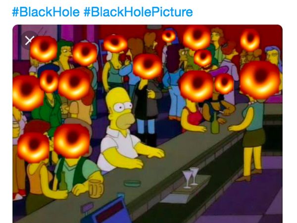 Meme Kocak Foto Lubang Hitam: Homer Simpson Sampai Sauron