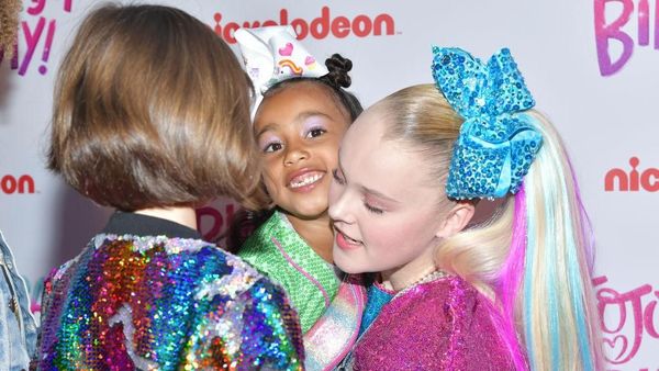Saat North West Eksis di Red Carpet Pesta Ultah YouTuber Jojo Siwa