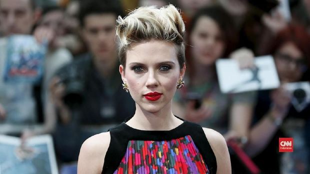 Thumbnail VIdeo Scarlett Kecam Keras Paparazzi