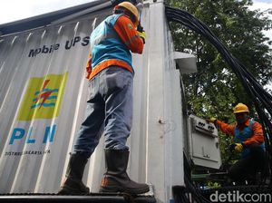 PLN: Pemadaman di Jaksel terkait Ledakan Kabel di Panglima Polim Hoax PLN: Pemadaman di Jaksel terkait Ledakan Kabel di Panglima Polim Hoax