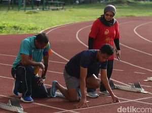 Lalu Zohri : Ibu Eni Pantas Jadi Pelatih Terbaik se-Asia Lalu Zohri : Ibu Eni Pantas Jadi Pelatih Terbaik se-Asia