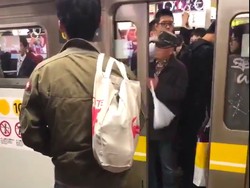 Kakek-kakek Iseng di Kereta Jepang, Jadi Terlambat Jalan Deh