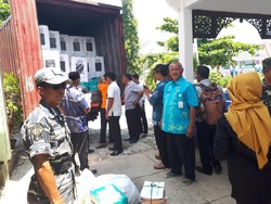 Logistik Pemilu di Karimunjawa Didistribusikan dengan Kapal Nelayan