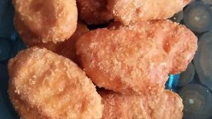 Mantul! Ngemil Gemblong dan Ngopi Susu Untuk Awali Hari Jumat