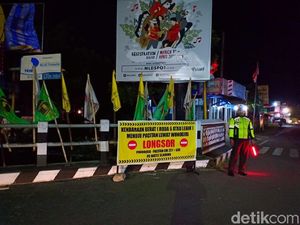 Jalur Ponorogo-Pacitan Ambles, Kendaraan Berat Dialihkan Lewat Wonogiri Jalur Ponorogo-Pacitan Ambles, Kendaraan Berat Dialihkan Lewat Wonogiri