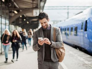 Asyik Banget! Spanyol Gratiskan Warganya Naik Kereta Mulai September