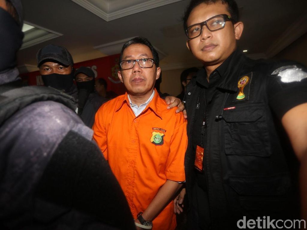 Joko Driyono Jalani Sidang Perdana Kasus Pengaturan Skor Hari Ini Joko Driyono Jalani Sidang Perdana Kasus Pengaturan Skor Hari Ini