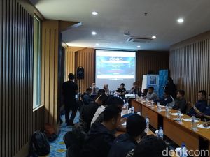 DEEP: Politik Uang, Kisruh DPT dan Hoaks Warnai Pemilu 2019 DEEP: Politik Uang, Kisruh DPT dan Hoaks Warnai Pemilu 2019