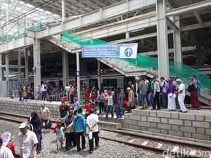 Jadwal KRL Terganggu Operasi DDT, Pengamat: Harusnya Simulasi Dulu Jadwal KRL Terganggu Operasi DDT, Pengamat: Harusnya Simulasi Dulu