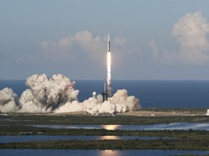 SpaceX Kehilangan Inti Roket Milik Falcon Heavy, Kok Bisa?