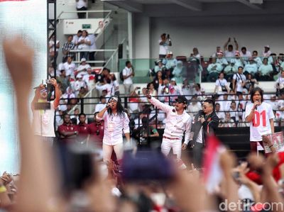 Aksi Para Musisi Meriahkan Konser Putih Bersatu