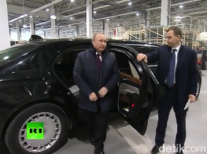 Melihat Benteng Berjalan Berbobot 7 Ton yang Lindungi Vladimir Putin