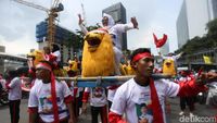 Keren! Ada Atraksi Sisingaan di Konvoi Pendukung Jokowi-Amin