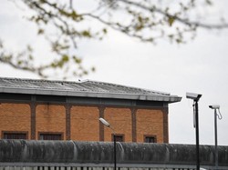 Usai Ditangkap, Julian Assange Ditahan di Guantanamo-nya Inggris