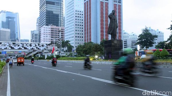 Jalan Sudirman Kembali Normal Usai Kampanye Jokowi