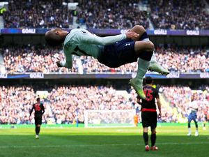 Tottenham Lebih Bergairah di Kandang Barunya