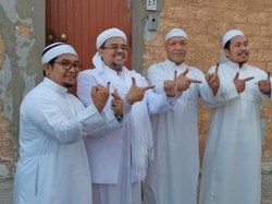 Habib Rizieq Pose 2 Jari Usai Nyoblos di Mekah