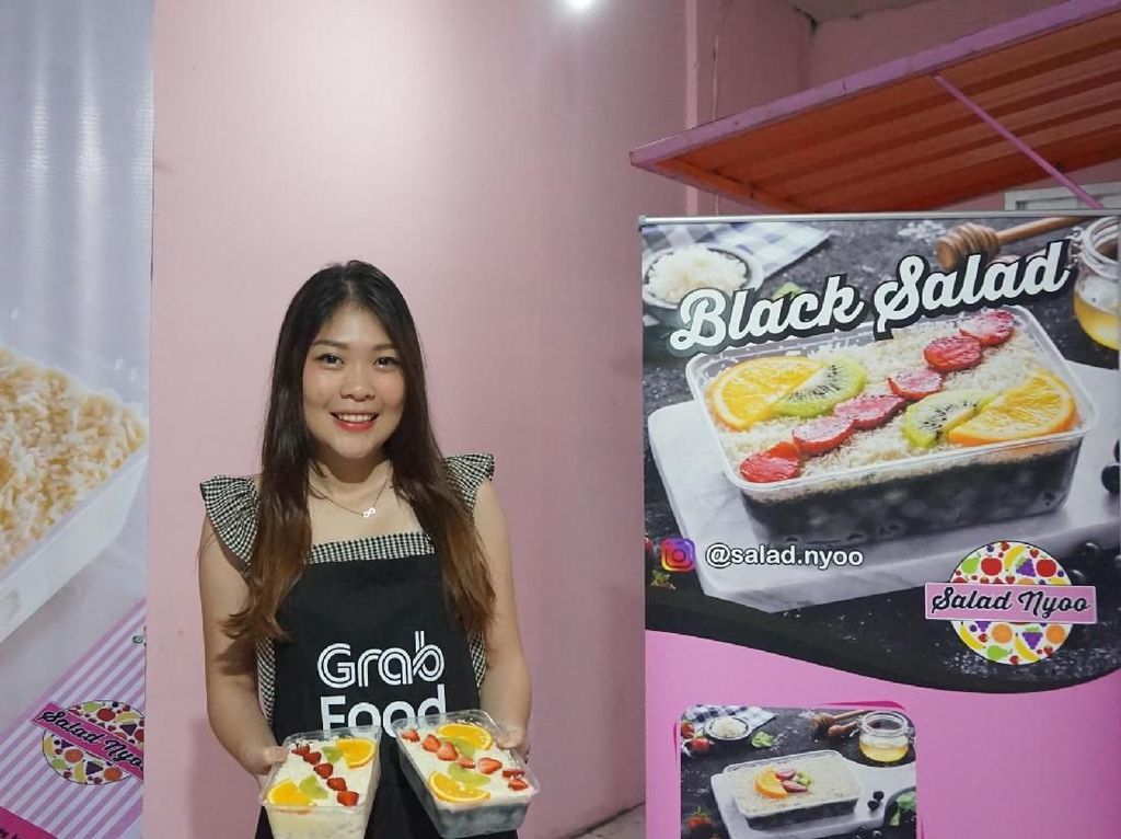 Manisnya Black Salad Racikan Yolanda yang Lumeri Seluruh Yogya Manisnya Black Salad Racikan Yolanda yang Lumeri Seluruh Yogya