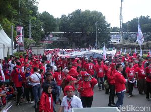 Massa Pendukung Jokowi-Maruf Amin Ramaikan Panggung Solidaritas