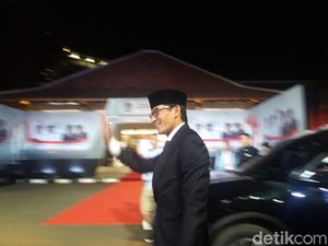 Tiba di Lokasi Debat, Sandi: Semoga Masyarakat Tambah Mantap Dukung Padi Tiba di Lokasi Debat, Sandi: Semoga Masyarakat Tambah Mantap Dukung Padi