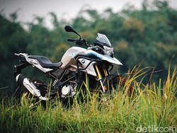 Spesifikasi Moge BMW yang Dilelang Aa Gym untuk Wakaf Masjid