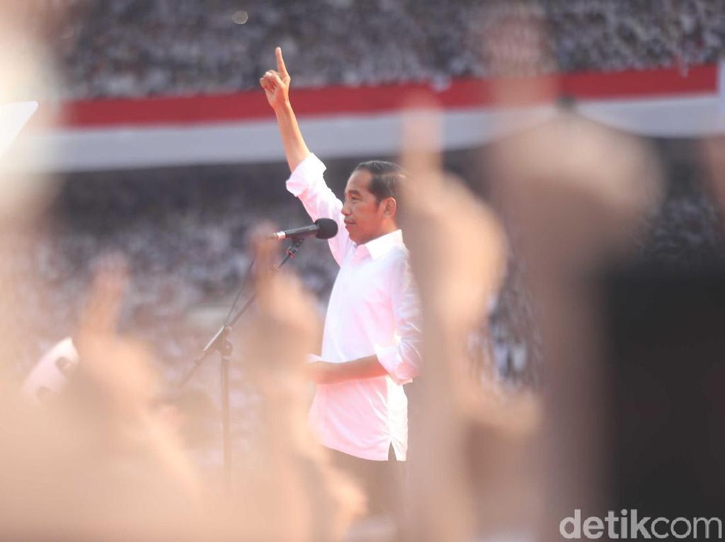 Jokowi Bicara Rekam Jejak: Saya Tak Punya Beban Masa Lalu